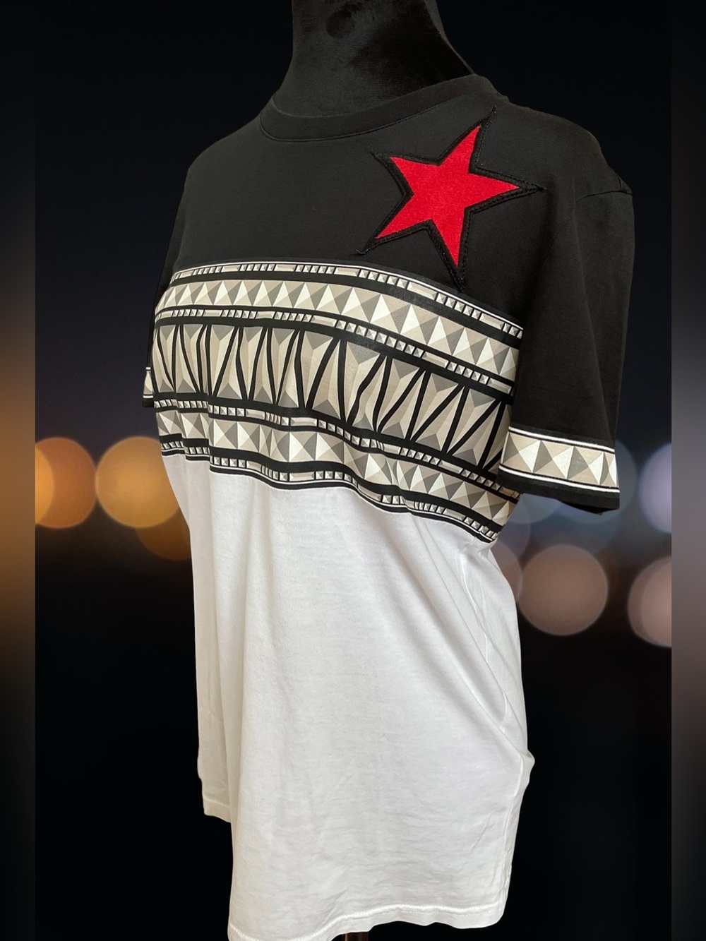 GIVENCHY Tribal Star T-Shirt with geometric design and Star M/S